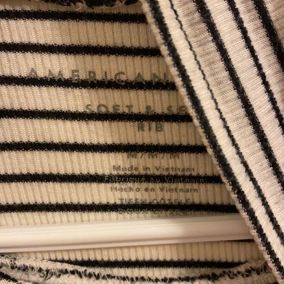 Turtle Neck Sweatshirt - Picture 2 of 3